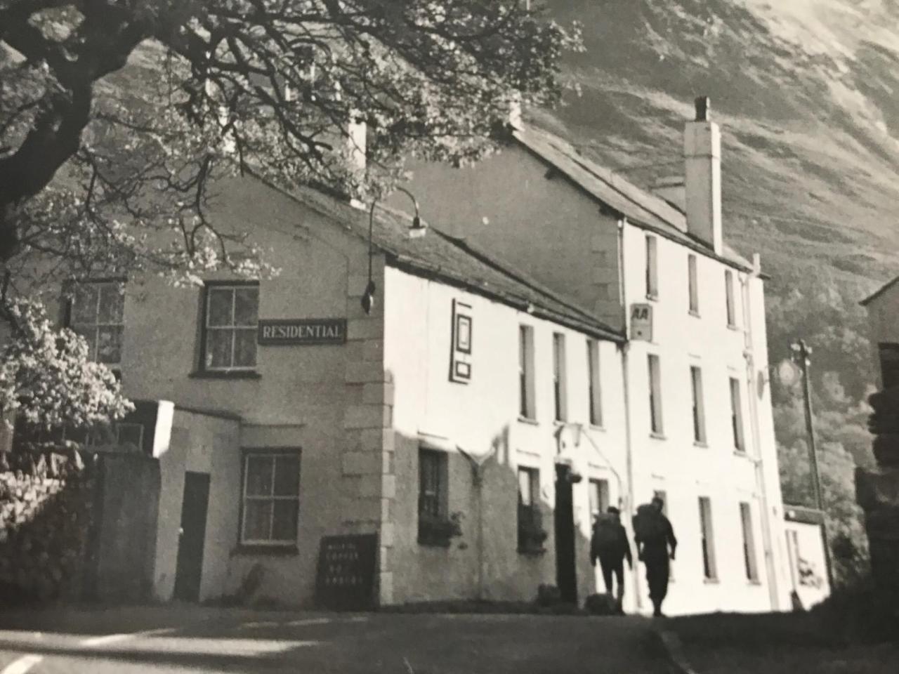 The White Lion Inn 펜리스 외부 사진