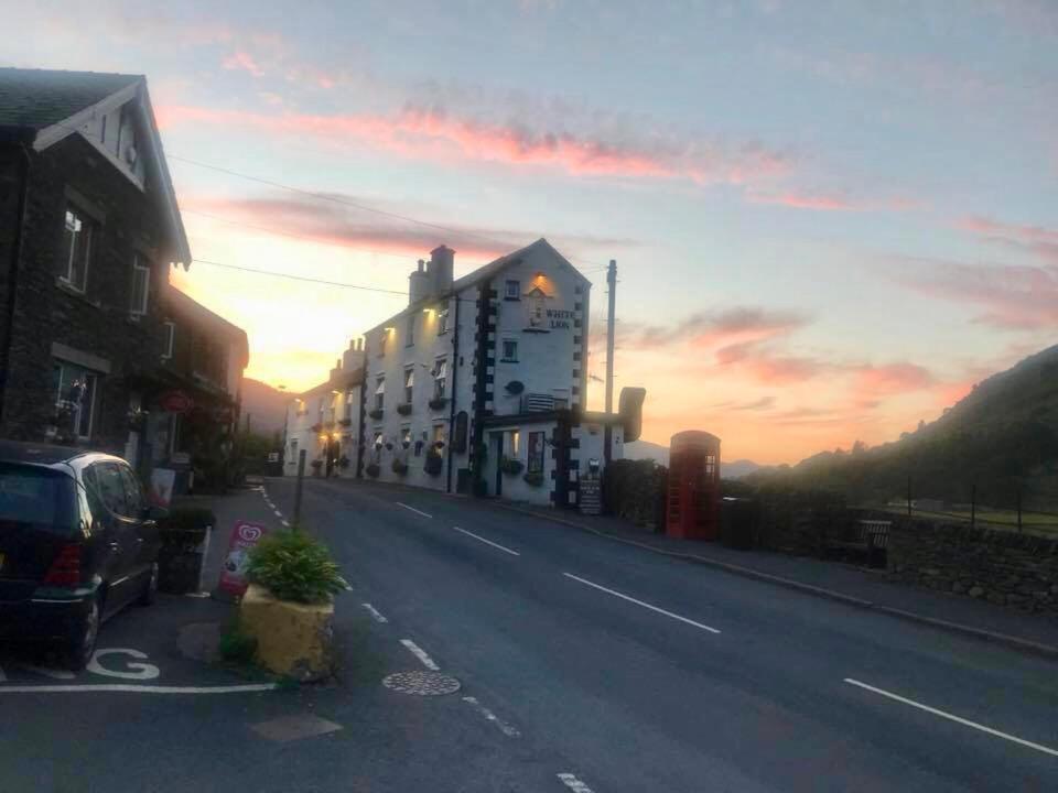 The White Lion Inn 펜리스 외부 사진